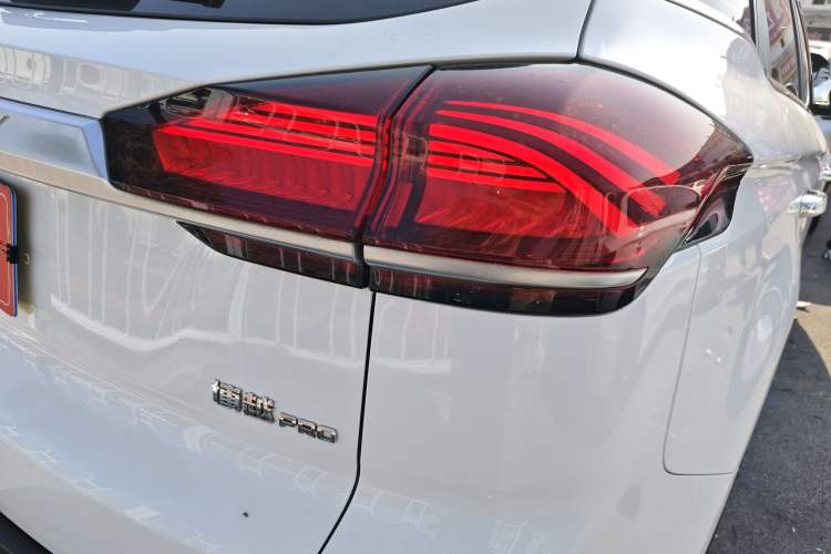 Used Geely Auto Emgrand X7 Sport 2020 1.8TD DCT Smart Connect PRO