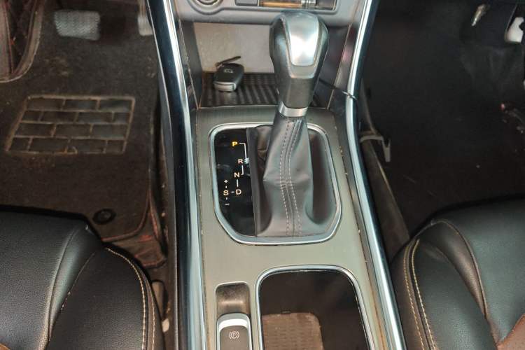 Used BYD Song 2016 GaiShi Edition 1.5TID Automatic Elite Model
