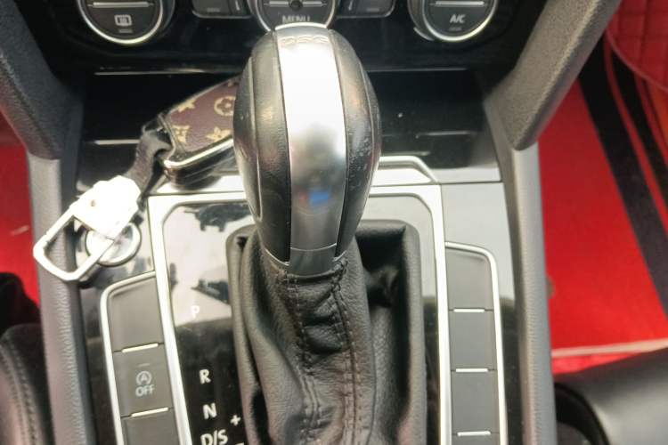 Used Volkswagen Magotan 2018 Facelift 330TSI DSG Luxury Model
