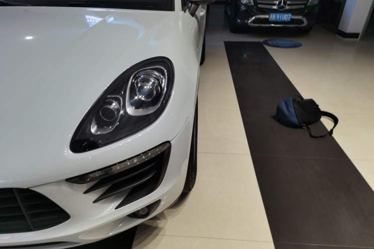 Used Porsche Macan 2017 Macan 2.0T
