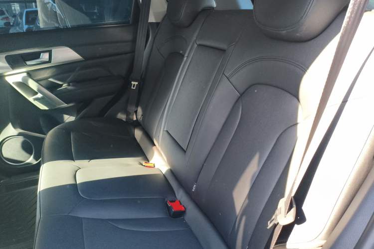 Used Haval H2 2017 Red-Label 1.5T Manual Two-Wheel Drive Luxury Model
