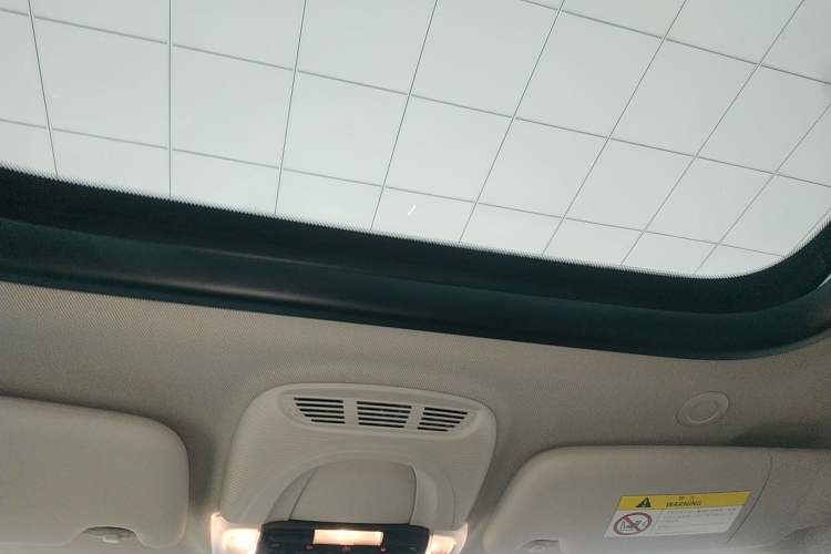 Used  MINI 2016 1.5T COOPER
