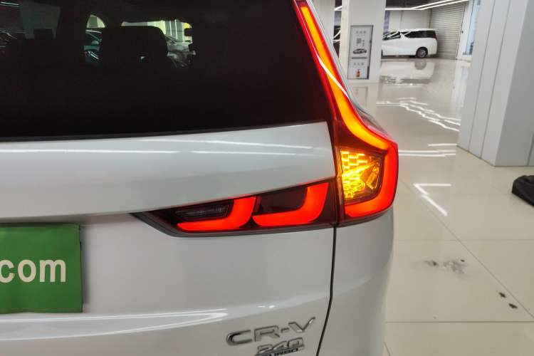 Used Honda CR-V 2023 240TURBO Two-Wheel Drive Deluxe Edition 7 Seats
