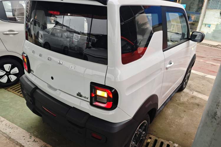 Used  Panda 2025 210km Panda Rider
