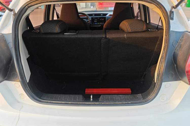 Used Geely Auto Vision X1 2017 1.3L Automatic Fun Edition