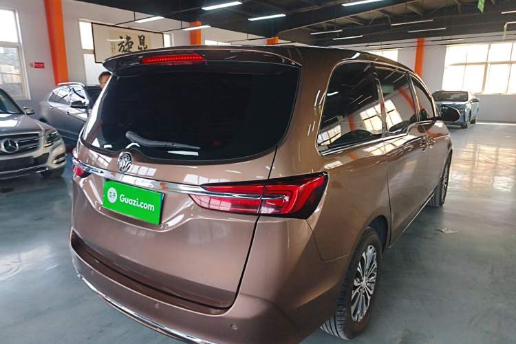 Used Buick GL8 2020 Land Cruiser Executive Class 652T Comfort Model
