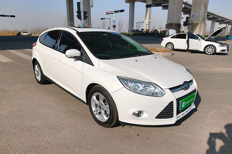 Used Ford Focus 2012 Hatchback 1.6L Automatic Fashion Edition
