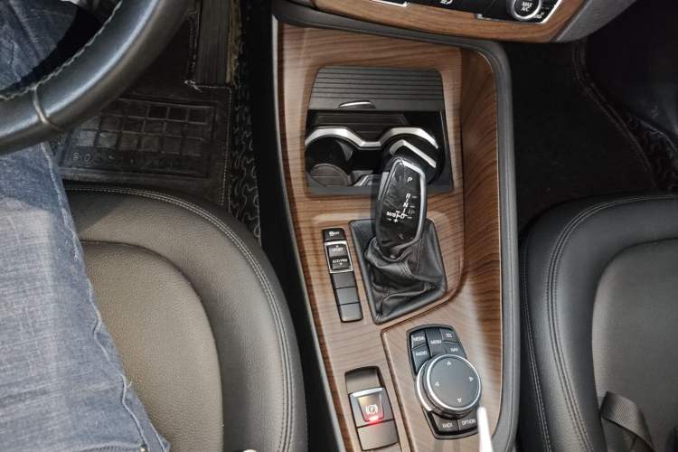 Used BMW X1 2018 sDrive18Li Luxury Model
