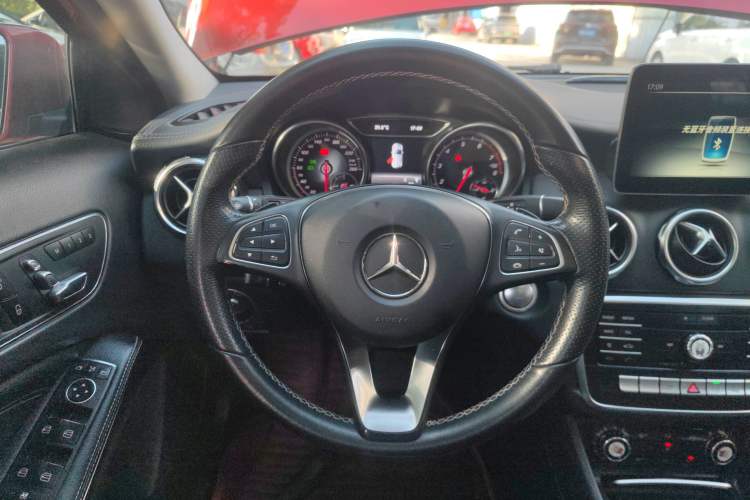 Used Mercedes-Benz GLA 2017 GLA 200 Fashion Model
