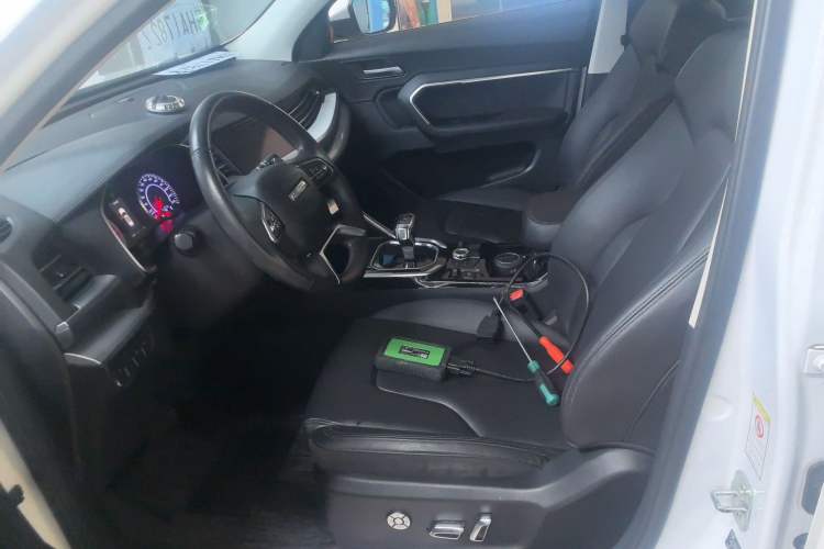 Used Haval H6 2017 Blue Label 2.0T Automatic Two-Wheel Drive Smart Edition
