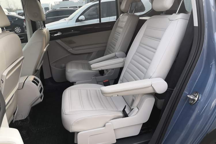 Used Volkswagen Touran 2018 Volkswagen Touran L 280TSI DSG Boundary Edition 6-Seater China V Emission Standard
