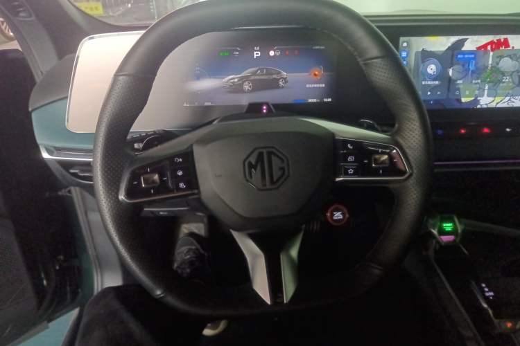 Used MG 7 2023 2.0T Automatic Trophy+ Ignition Glory Edition
