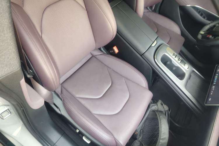 Used  SU7 2024 Rear-Drive Long-Range Intelligent Driving Version
