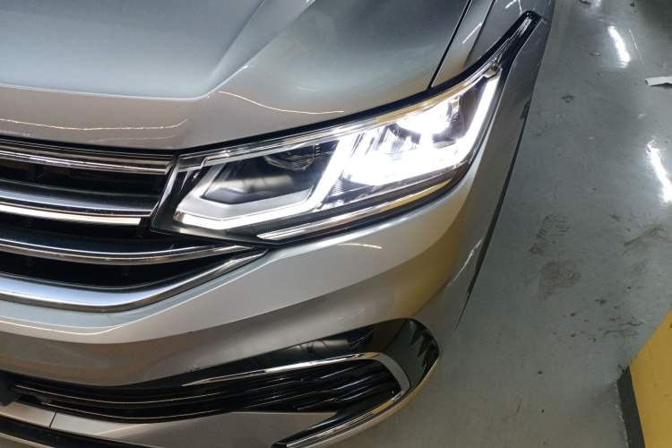 Used Volkswagen Tiguan L 2022 380TSI Automatic All-Wheel Drive R-Line Flagship 7-Seater