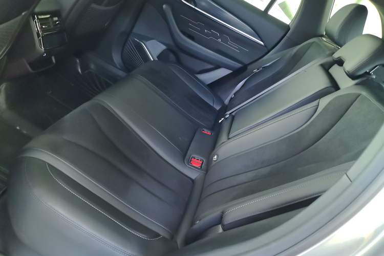 Used Geely Auto Monjaro L 2024 2.0TD High-Power Automatic Two-Wheel Drive Skyline Edition
