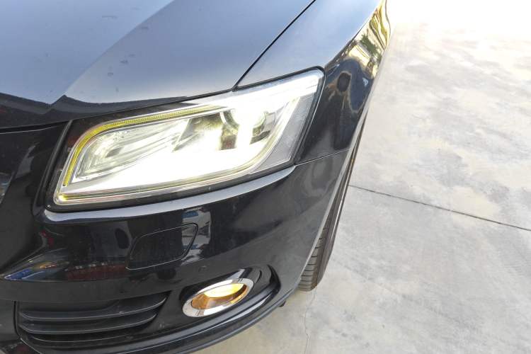 Used Audi Q5 2015 40 TFSI Comfort Model
