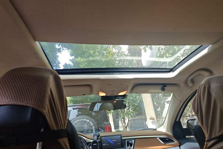 Used Soueast DX7 2015 1.5T Automatic Luxury Model
