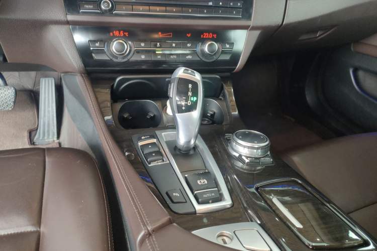 Used BMW 5 Series 2014 525Li Luxury Design Package