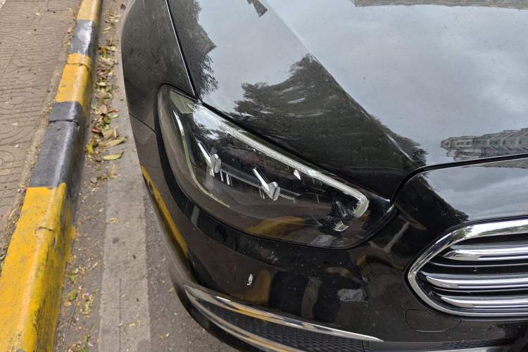 Used Mercedes-Benz E-Class 2022 Second Facelift E 300 L Fashion Edition
