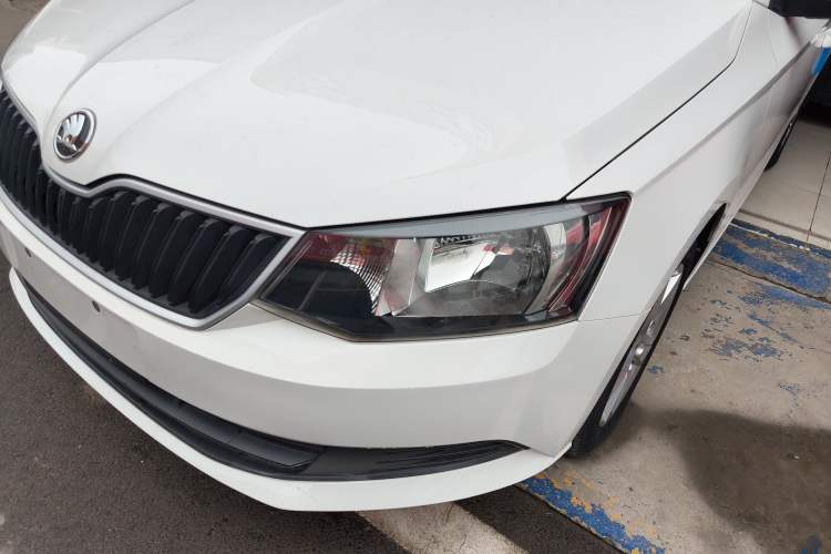 Used Skoda Fabia 2017 1.4L Automatic Car Enjoy Edition
