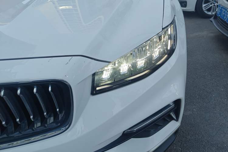 Used Geely Auto Emgrand X7 Sport 2022 1.8TD DCT Zhiya Trim
