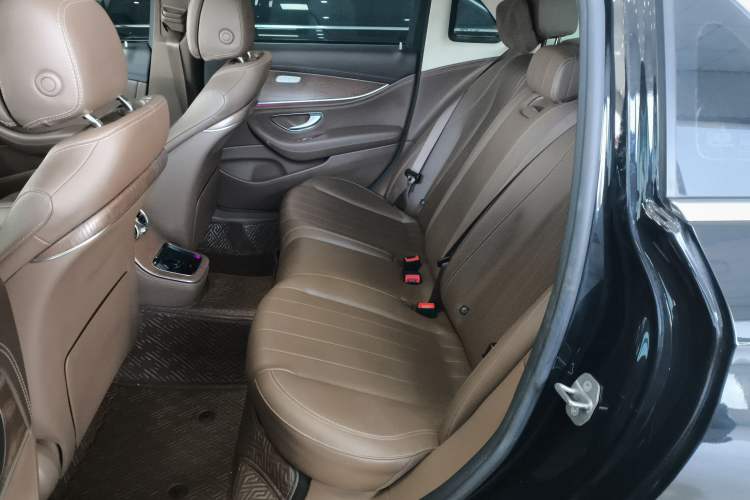 Used Mercedes-Benz E-Class 2023 Facelift E 260 L