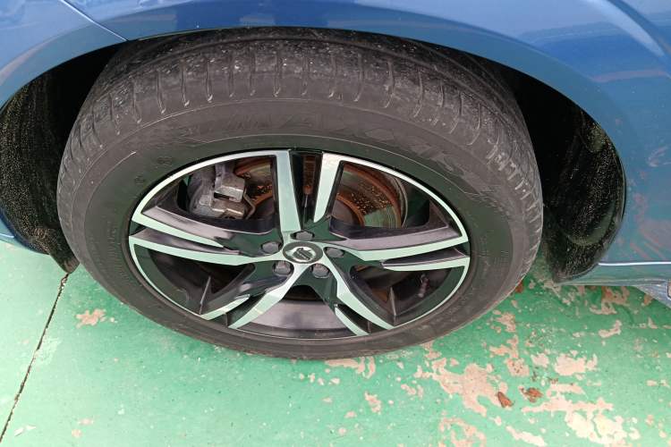 Used Volvo XC60 2019 T5 4x4 Smart & Dynamic Sport Edition China VI Standard
