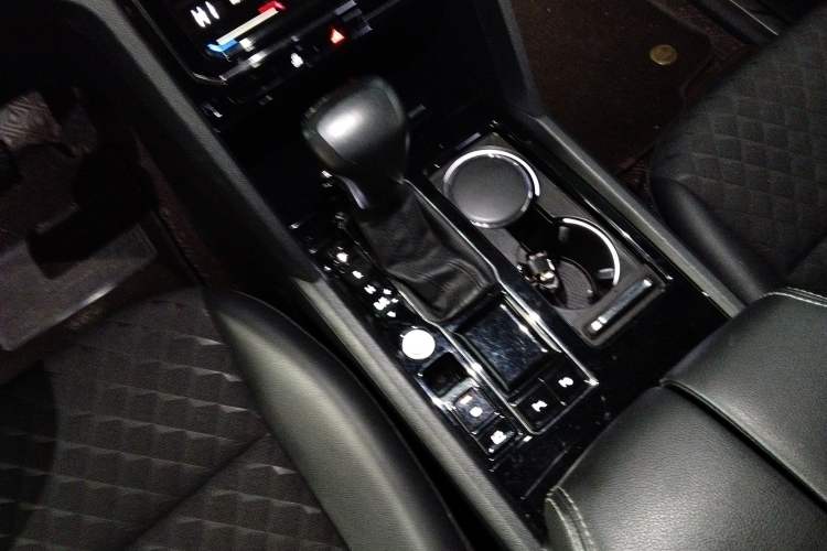 Used Volkswagen Teramont X 2020 330TSI Two-Wheel-Drive Luxury Edition
