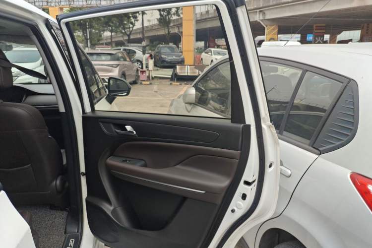 Used GAC Trumpchi M6 2019 270T DCT Luxury Edition (7-seater) China VI
