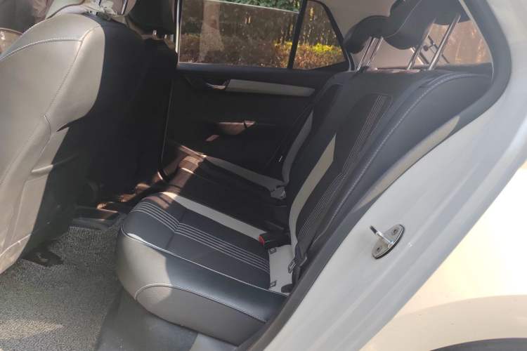 Used Skoda Fabia 2015 1.6L Automatic Chuanxing Edition
