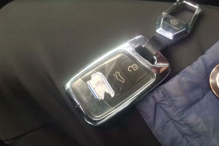 Used Volkswagen Magotan 2023 2 Million Units Commemorative Edition 330TSI DSG Luxury Version
