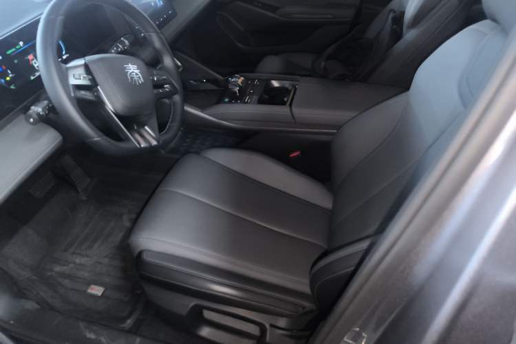 Used BYD Qin L 2024 DM-i 80KM Leading Model
