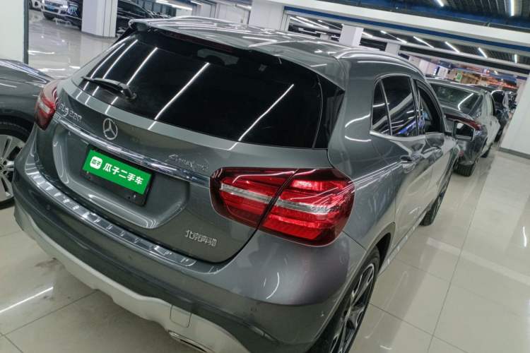 Used Mercedes-Benz GLA 2017 GLA 220 4MATIC Fashion Model
