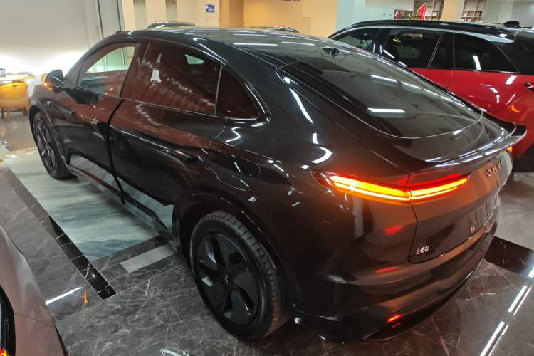 Used ONVO L60 2024 60 kWh Rear-Drive Version