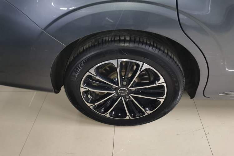 Used Roewe iMAX8 2022 400TGI Celebration Edition