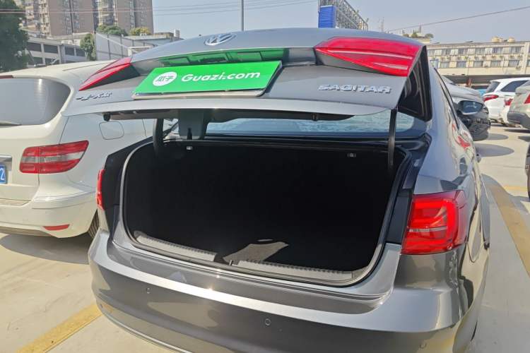 Used Volkswagen Sagitar 2017 1.6L Automatic Comfort Model
