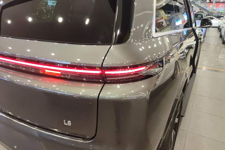 Used Li Auto L8 2023 Pro Model