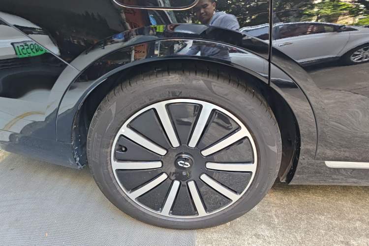 Used Hima AITO M9 2024 Range-Extended Max Edition 42 kWh 6-Seater Version
