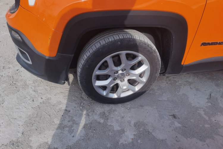 Used  Renegade 2017 180T Automatic High-Energy Version
