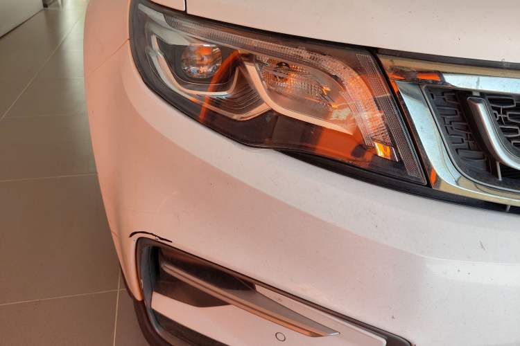 Used Geely Auto Emgrand X7 Sport 2020 1.8TD DCT Two-Wheel Drive Smart Connect 4G-Enabled Version
