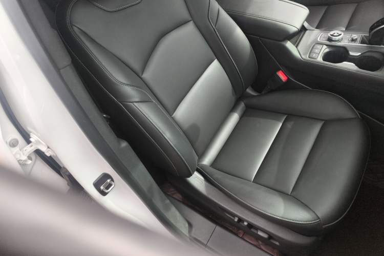 Used Cadillac XT4 2020 Revised Version 28T Two-Wheel Drive Leading Edition
