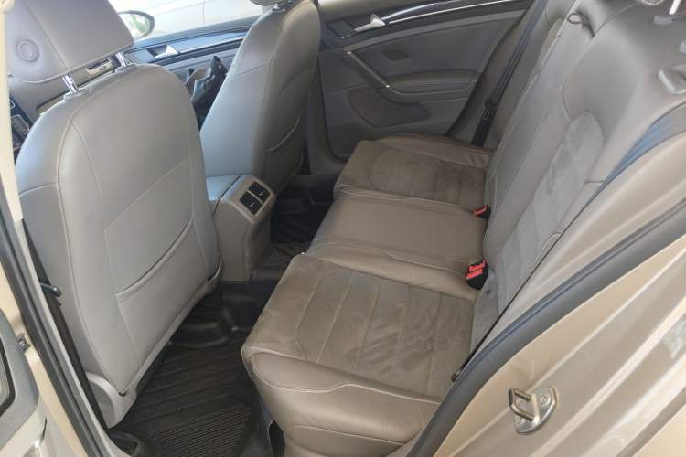 Used Volkswagen Golf 2014 1.4TSI Automatic Flagship Model
