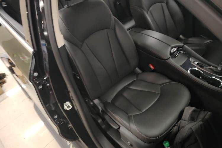 Used Buick Envision 2017 28T Four-Wheel Drive Elite Model
