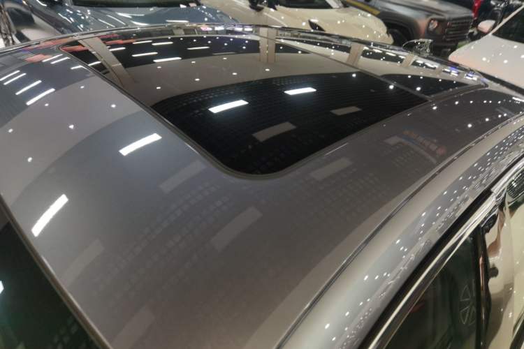 Used BYD Qin L 2025 DM-i Smart Drive 120KM Leading Model
