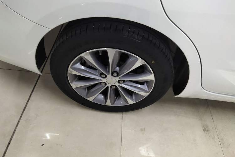 Used Chevrolet Monza 2021 320 Automatic Enjoyment Sunroof Edition