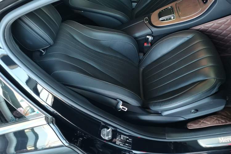 Used Mercedes-Benz E-Class 2020 Restyled E 300 L Exclusive Edition
