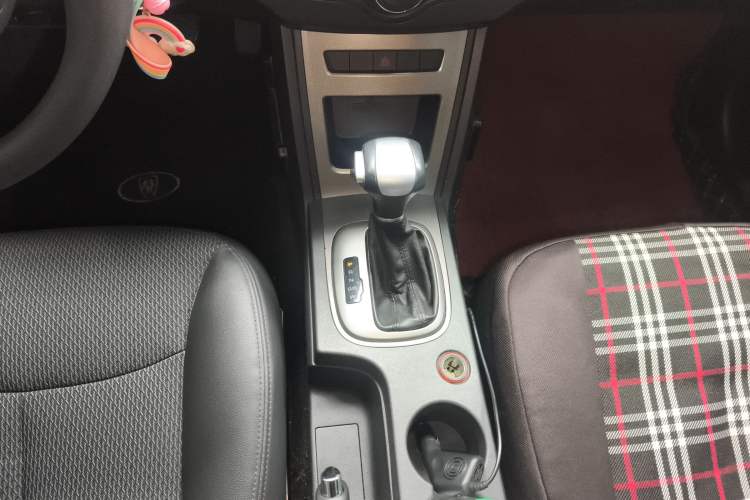 Used Roewe 350 2014 1.5L Automatic Xunyue Version
