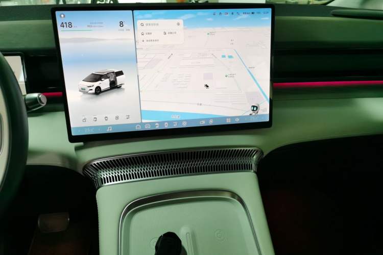 Used XPeng X9 2024 702 Ultra-Long Range Pro
