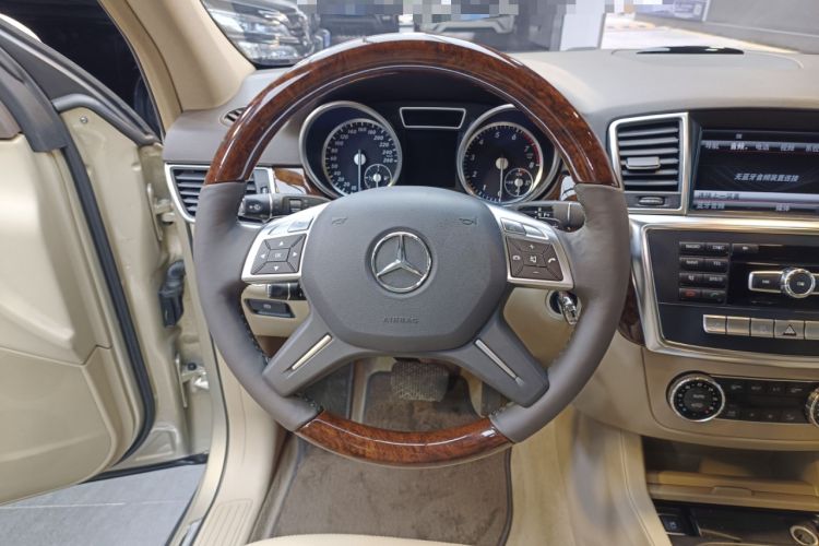 Used Mercedes-Benz M-Class 2012 ML 350 Luxury Edition
