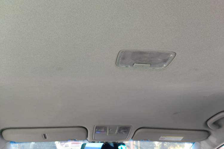 Used Hyundai Elantra 2015 1.6L Automatic Fashion Model